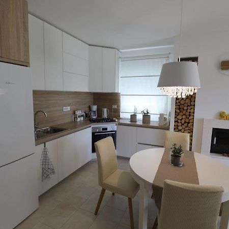 Smil'E Apartments Vodice Bagian luar foto